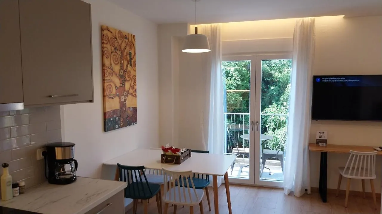Uni Island - City Heart Suites Heraklion  0*, Heraklion (Crete)